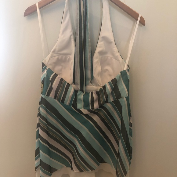 Caché Halter Shark Bite Top - Picture 2 of 4